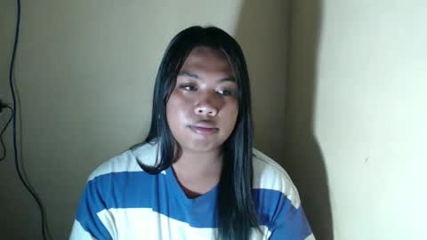 Layla3 online show from April 2026 04:24:02 AM