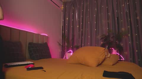 julia online show from March 2026 07:13:02 AM