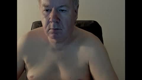 Holger online show from October 2025 02:02:01 PM