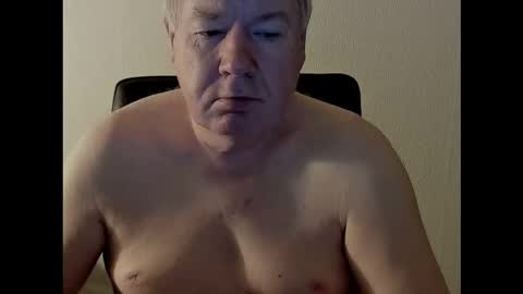 Holger online show from October 2025 01:39:01 AM