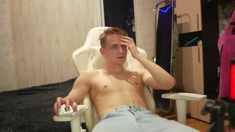 Extaz  Athrey  Howard online show from October 2025 08:30:02 PM