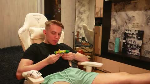 Extaz  Athrey  Howard online show from October 2025 06:29:02 PM