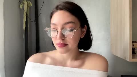 Sofia online show from April 2026 07:36:02 AM