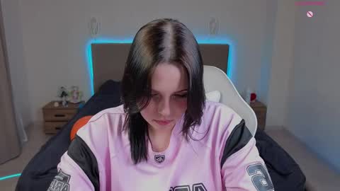 Lux online show from May 2026 05:10:02 PM