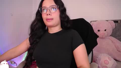 holly_16 online show from October 2025 12:52:02 AM