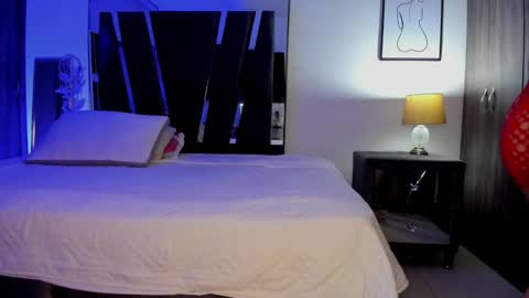 Mara online show from September 2025 03:09:02 AM