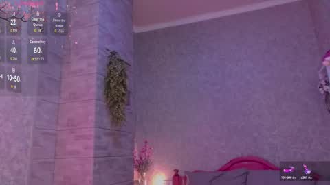 Snapshot of holly_molly8 chatting on October 2025 06:40:02 PM holly_molly8 online show from October 2025 06:40:02 PM