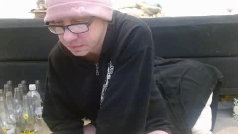 Holly Hawkes online show from February 2025 11:15:01 PM