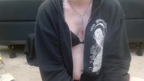 Holly Hawkes online show from March 2025 10:31:02 PM