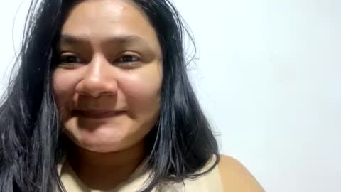 Snapshot of hollymollyxoxo chatting on December 2024 02:14:02 AM Molly online show from December 2024 02:14:02 AM