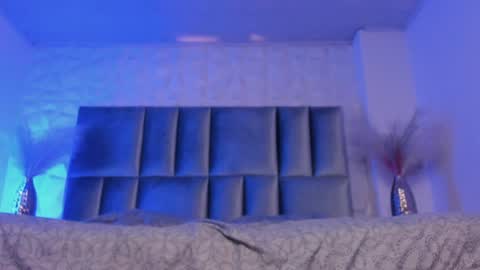 hollypeach_ online show from March 2026 08:19:02 PM