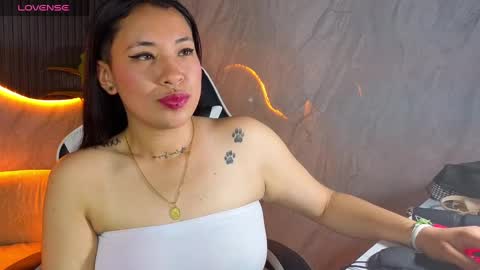 Holly  online show from September 2025 09:58:01 PM