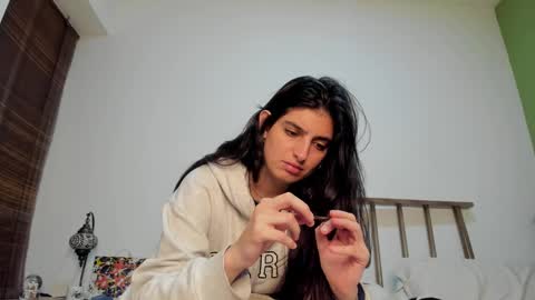 Snapshot of hollyshit_ chatting on December 2024 02:53:02 AM hollyshit_ online show from December 2024 02:53:02 AM