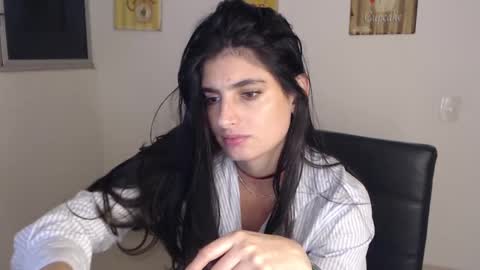 Snapshot of hollyshit_ chatting on February 2025 04:04:01 AM hollyshit_ online show from February 2025 04:04:01 AM