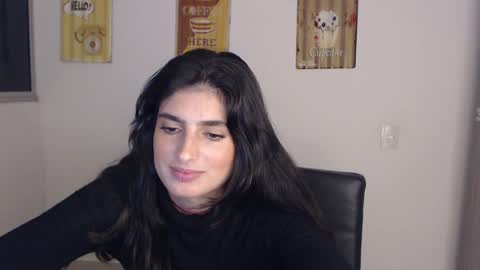 Snapshot of hollyshit_ chatting on February 2025 03:39:02 AM hollyshit_ online show from February 2025 03:39:02 AM