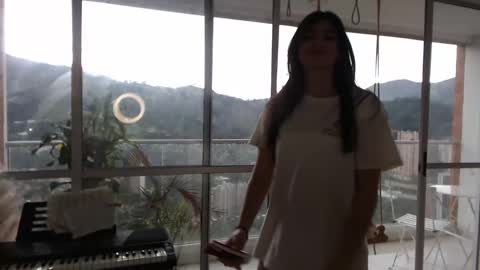 Snapshot of hollyshit_ chatting on March 2025 10:20:02 PM hollyshit_ online show from March 2025 10:20:02 PM