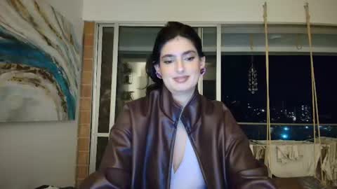 Snapshot of hollyshit_ chatting on June 2026 01:25:02 AM hollyshit_ online show from June 2026 01:25:02 AM