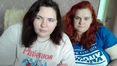 HollyXEva online show from April 2026 08:25:01 AM