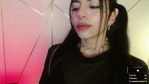 Snapshot of hollyxx_ chatting on March 2025 06:43:02 PM holly online show from March 2025 06:43:02 PM