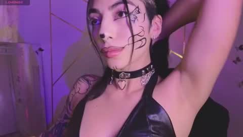 holly online show from October 2025 12:10:01 AM