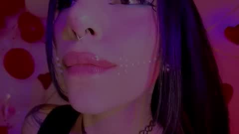 holly online show from February 2026 03:14:02 AM