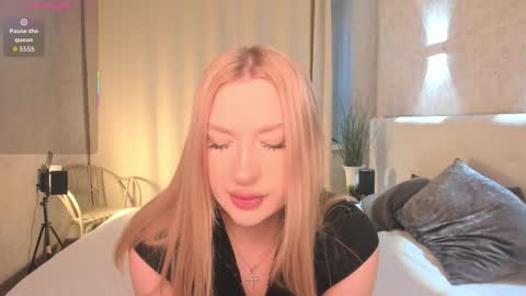 Emma online show from March 2026 01:06:02 AM