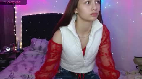 Snapshot of holy_juli2 chatting on September 2025 03:39:02 AM Juli online show from September 2025 03:39:02 AM