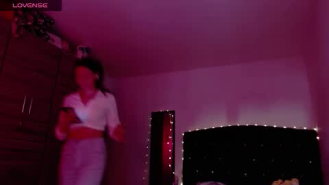 Snapshot of holy_juli2 chatting on September 2025 08:32:01 PM Juli online show from September 2025 08:32:01 PM