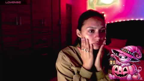 Snapshot of holy_juli2 chatting on October 2025 01:35:01 AM Juli online show from October 2025 01:35:01 AM