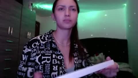 Snapshot of holy_julii chatting on June 2026 04:43:02 AM holy_julii online show from June 2026 04:43:02 AM