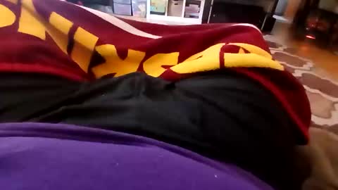 holycannoli123 online show from October 2025 01:01:02 PM