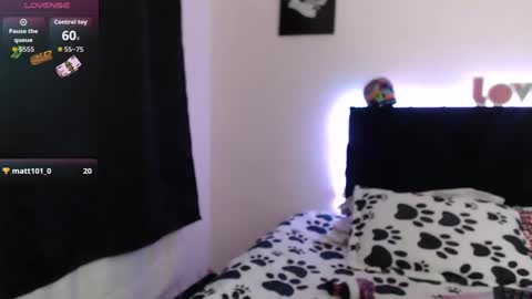 Snapshot of holydeath_1 chatting on September 2025 11:16:01 PM Milena online show from September 2025 11:16:01 PM