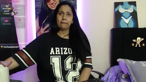 Milena online show from November 2025 11:15:01 PM