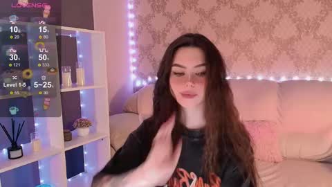 Mia online show from April 2026 03:56:01 AM