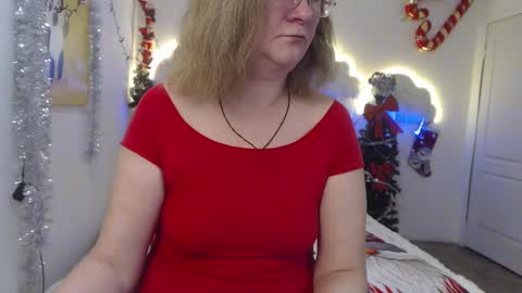 holymilfa online show from December 2024 07:42:01 AM