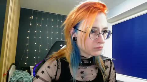 Honelints boyblonde hair AsterMIntfemboybrown hair online show from December 2024 02:37:02 PM