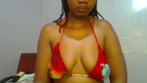 Snapshot of honey_beb chatting on May 2026 09:25:01 AM honey_beb online show from May 2026 09:25:01 AM