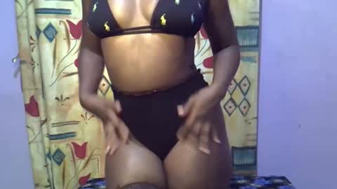 Snapshot of honey_beb chatting on May 2026 08:50:02 PM honey_beb online show from May 2026 08:50:02 PM