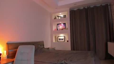 Alexa online show from November 2025 10:30:02 PM