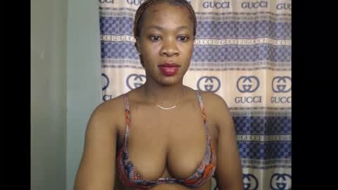 Flora online show from October 2025 09:08:01 AM