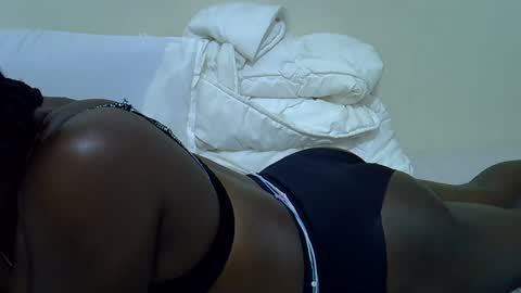 flozzy online show from April 2026 06:01:01 PM