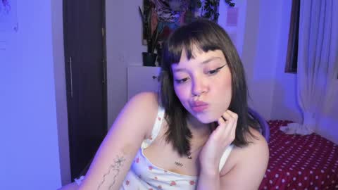 Snapshot of honey_hoe chatting on December 2024 05:40:01 AM Lau online show from December 2024 05:40:01 AM