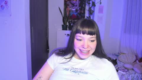 Snapshot of honey_hoe chatting on December 2024 02:41:02 AM Lau online show from December 2024 02:41:02 AM