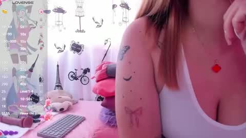 Snapshot of honey_jhenna chatting on October 2025 02:50:01 PM Jhenna martinez online show from October 2025 02:50:01 PM