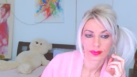 honey_lara online show from January 2026 01:09:02 AM