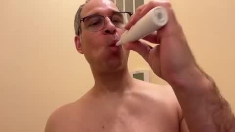 honey_man14 online show from February 2026 06:48:01 PM