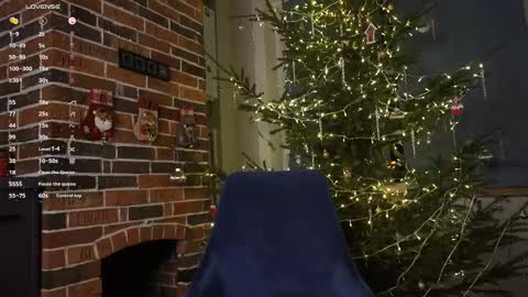 Snapshot of honey_pixie chatting on December 2024 08:38:02 PM honey_pixie online show from December 2024 08:38:02 PM