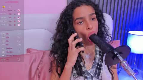 honey_sofii_ online show from March 2025 05:58:02 PM