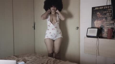 Honey-Sweett online show from April 2026 09:46:02 AM