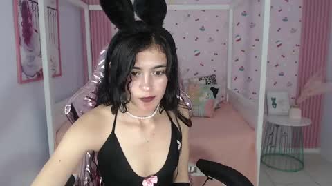 HONEY  online show from January 2025 04:30:02 PM